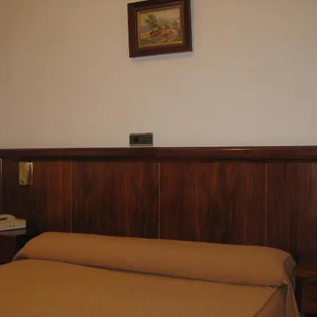 Pensionat Linar 3*