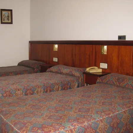 Linar Pensionat 3*